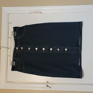 Levis dark  denim button up Jean skirt sz 27